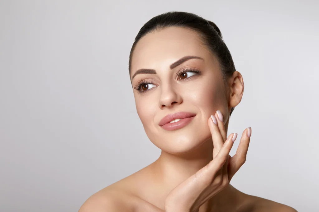 Dry vs. Dehydrated Skin: What’s the Difference? 8 Dry vs. Dehydrated Skin: What’s the Difference?