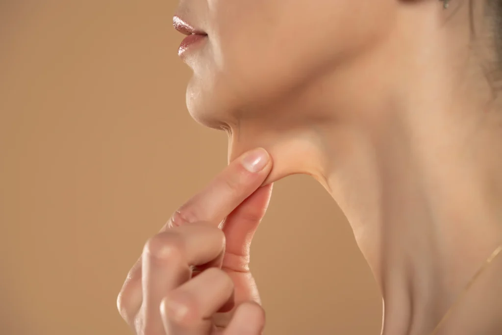 How to Tighten Turkey Neck: Effective Solutions and Tips 5 How to Tighten Turkey Neck: Effective Solutions and Tips